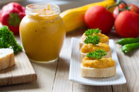 Leckerer Brotaufstrich aus Zucchini und Apfel