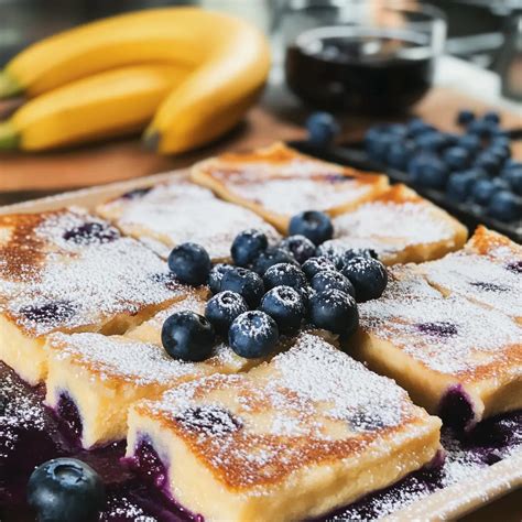 Leichte Käsekuchen-Variante mit Bananen und Granatapfelstückchen