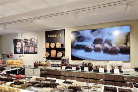 Leonidas Boutique Schaufenster und Präsentation der Pralinen