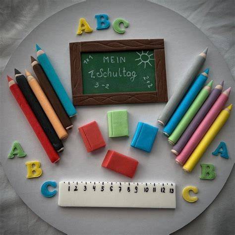 Letter Cake und Fondant-Deko zur Einschulung