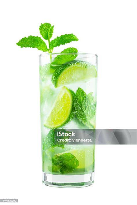 Limetten und Minze im Glas