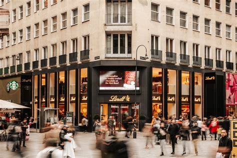 Lindt Flagship Store Vienna Außenfassade Kärntner Straße