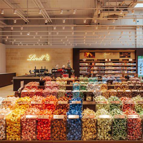 Lindt Outlet Geislingen Außenaufnahme mit Event