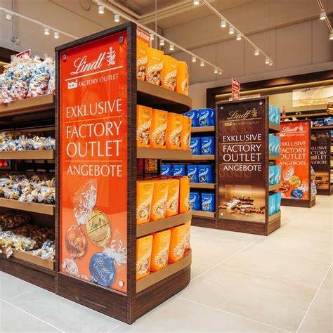 Lindt Pralinen-Auslage im Outlet