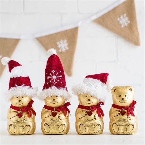 Lindt Teddy auf Weihnachtsteller