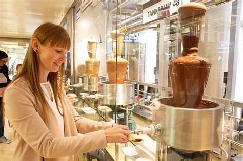 Lindt-Mitarbeiter bei einer Verkostung