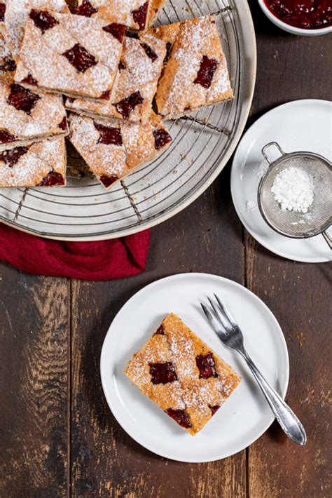 Linzer Ecken auf Teller