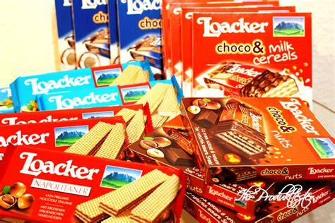 Loacker Schokoriegel Verpackung und Waffelquerschnitt