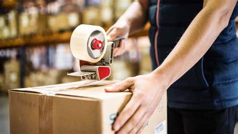 Logistik: Verpackte Schokoladengeschenke für Versand