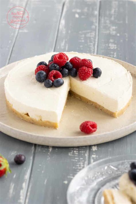 Low Carb Philadelphia Torte ohne Zucker mit Erythrit: Schichtaufbau und Präsentation