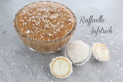 Low Carb Raffaello Aufstrich in Silikonform