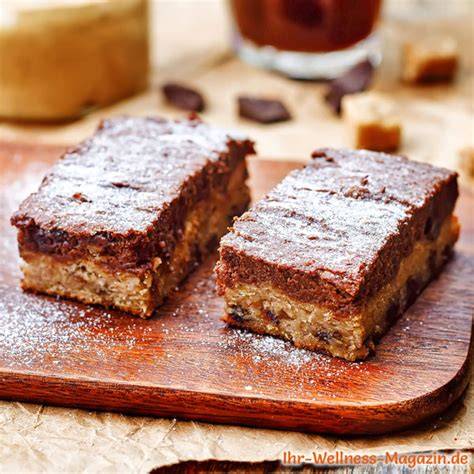Low Carb Rocher‑Kuchen mit Erdnussbutter und Proteinpulver