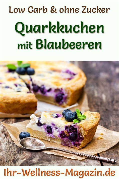 Low-Carb Quarkkuchen mit Blaubeeren im angeschnittenen Zustand