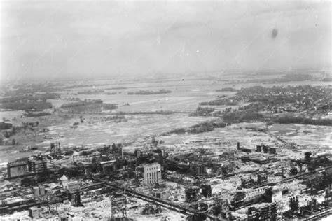Luftangriffe auf Bremen und Bunkerstruktur