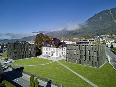 Luftaufnahme der Suchard-Produktion in Bludenz