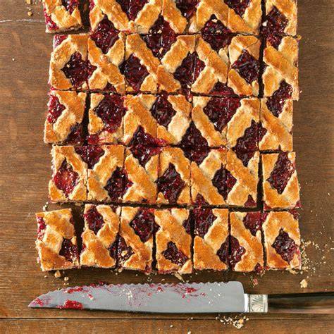 Mürbeteig-Briefe, Schneckenrolle und Linzer Schnitten