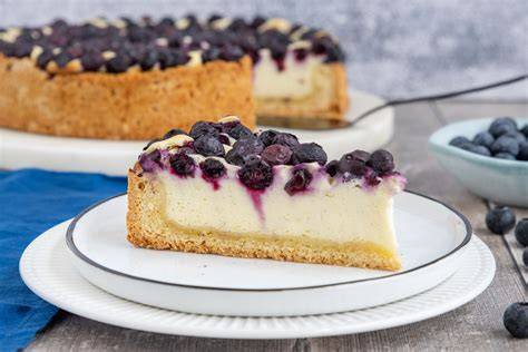 Mürbeteigboden mit Pudding und Blaubeeren
