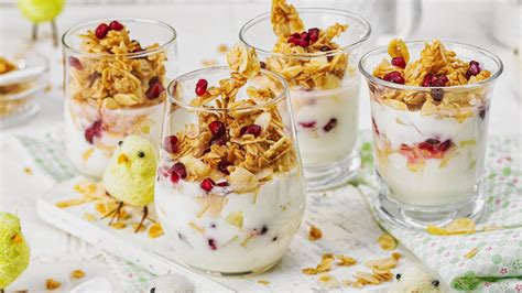 Müsli im Glas als Weihnachtsgeschenk, mit Dekoband und Anhänger beschriftet