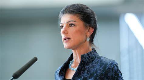 Magdeburg: Szene nach dem Tortenwurf gegen Sahra Wagenknecht