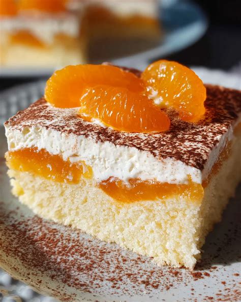Mandarinen aufgeschnitten und Schmandcreme