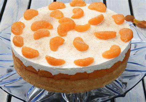 Mandarinen-Schmand-Torte aufgeschnitten