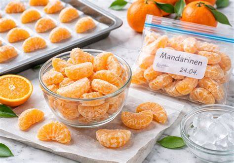 Mandarinenfilets und Schmand-Creme