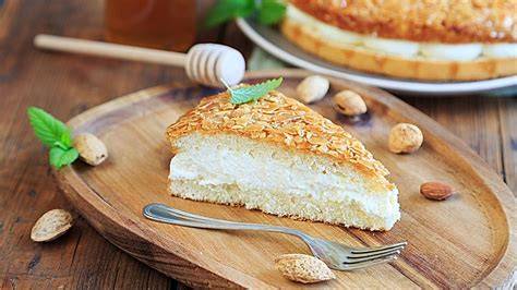 Mandelkruste auf Bienenstich-Torte