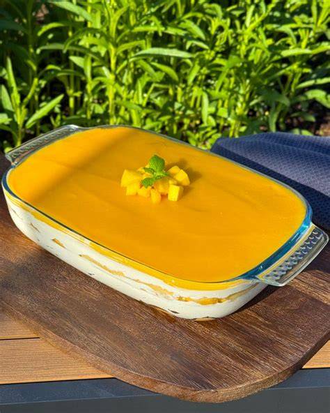 Mango Tiramisu mit Mascarpone und Löffelbiskuits