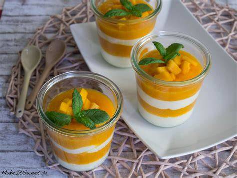 Mango-Quark-Dessert im Glas