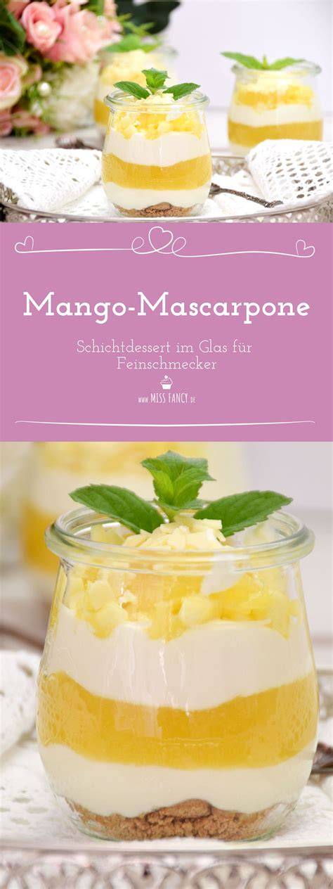 Mangocreme im Glas mit Baiser