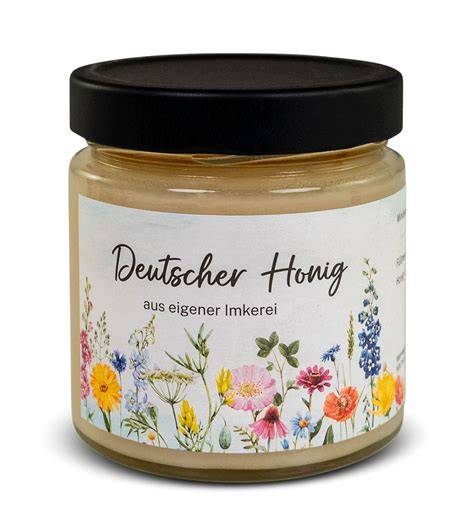 Manuka-Pflanze mit Blüten und Honigglas