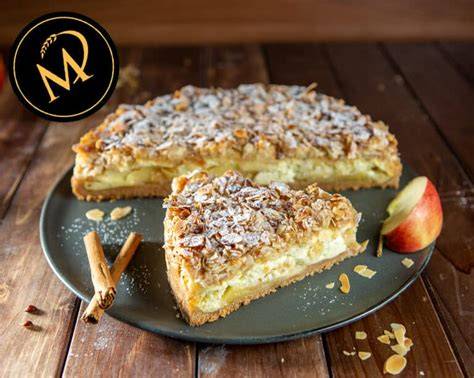Marcel Paa Apfel-Streuselkuchen-Close-Up mit Caramel Drip