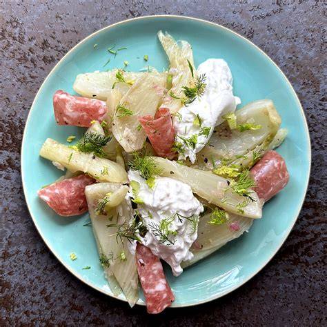 Marinierter Fenchel mit Zitronen und Honig