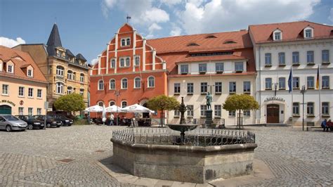 Marktplatz von Pulsnitz mit Pfefferkuchenläden und Museum
