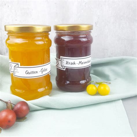 Marmeladengläser, Kirsch-Marmelade und Spekulatiusgewürz