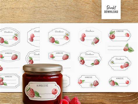 Marmeladengläser mit kreativen, selbst gebastelten Etiketten
