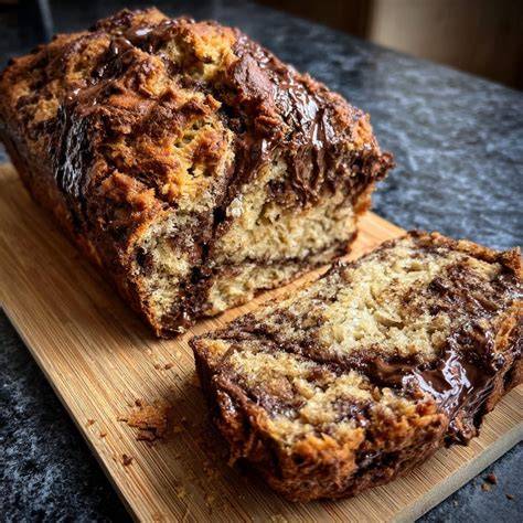 Marmor-Bananenbrot, Schnitt mit Swirl und Banane