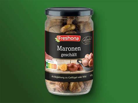 Maronenpüree im Glas und gekochte Maronen