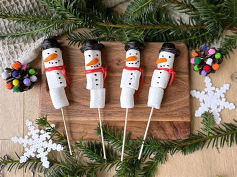 Marshmallow Schneemann auf Schoko-Milch