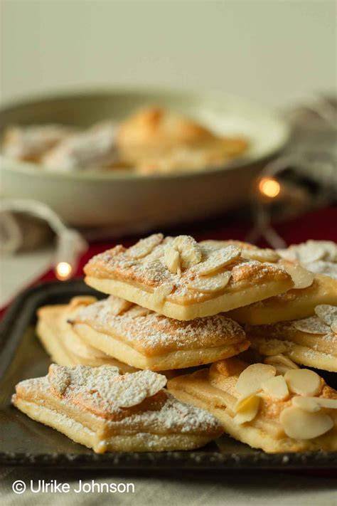 Marzipan Knusper-Rauten mit Mandeln