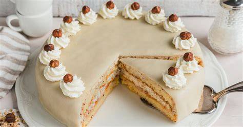 Marzipan in modernen Backwaren: Torte mit Marzipandecke