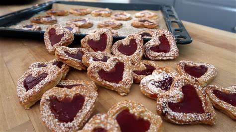 Marzipan und Gelee auf den Herzen