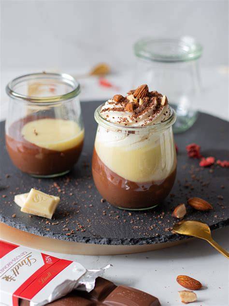 Marzipan-Mandeln und Sahne