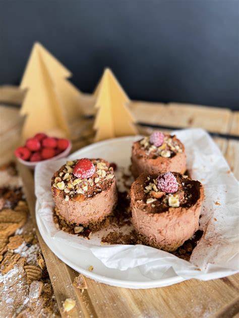 Marzipan-Nougat Dessert-Törtchen