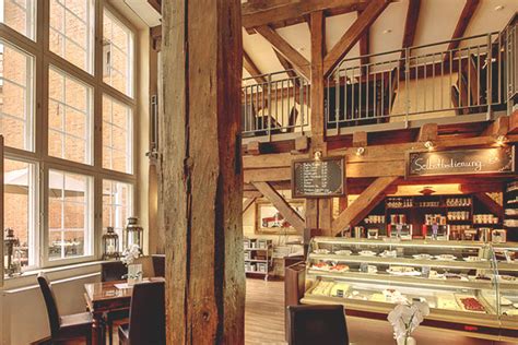 Marzipan-Speicher Lübeck, Café und Produkte