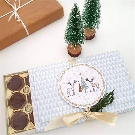 Marzipanvielfalt und festliche Geschenkverpackungen