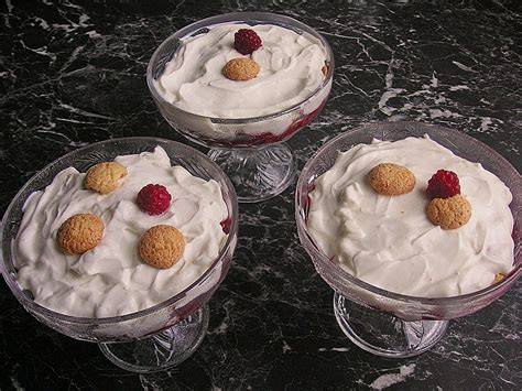 Mascarpone-Creme mit Früchten