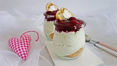 Mascarpone-Quark mit Kirschgrütze