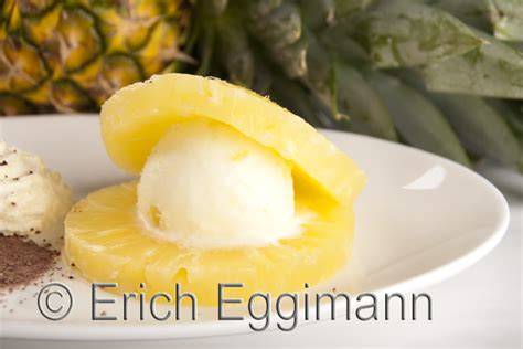 Mascarpone-Quark-Creme mit frischer Ananas