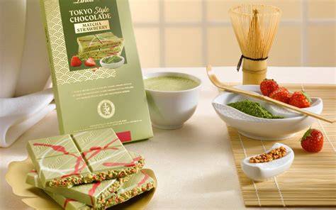Matcha Schokolade als Geschenkidee mit individueller Dekoration